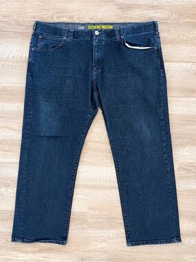 Lee Extreme Motion Athletic Fit Tapered Jeans Men’s 46x29 Dark Wash Stretch